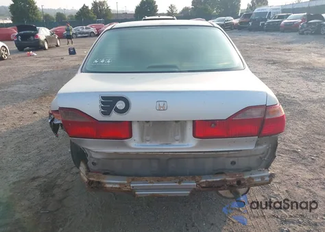 1999 Honda Accord Ex z USA, uszkodzony, nr VIN 1HGCG6676XA099431